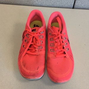 Nike runners - size 8